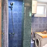 White Housse - Entire In Sarajevo