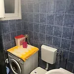 White Housse - Entire In * Sarajevo