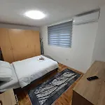 Villa White Housse - Entire In *