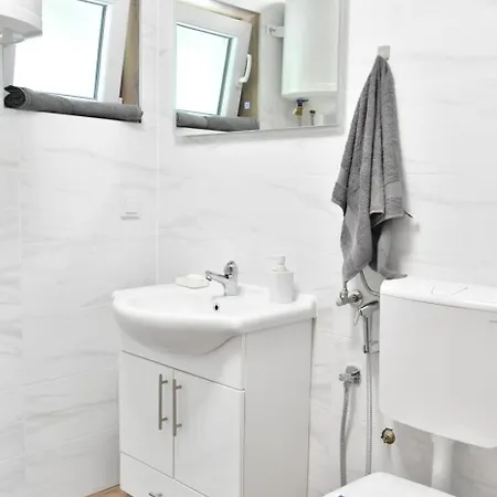 Villa White Housse - Entire In