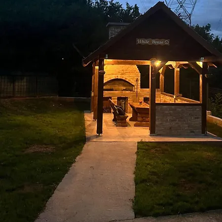 Family Private House W Garden & Gazebo 10 Guests *