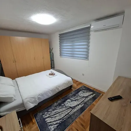 Villa White Housse - Entire In *