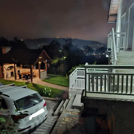 White Housse - Entire In Sarajevo