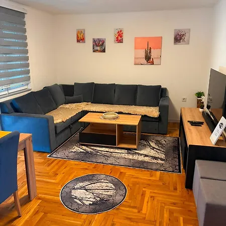 别墅 Family Private House W Garden & Gazebo 10 Guests *