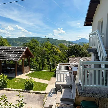 别墅 Family Private House W Garden & Gazebo 10 Guests 塞拉耶佛