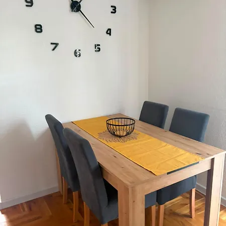 别墅 Family Private House W Garden & Gazebo 10 Guests