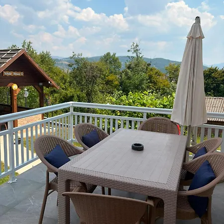 别墅 Family Private House W Garden & Gazebo 10 Guests 塞拉耶佛